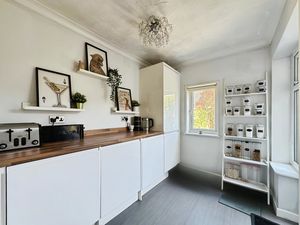 Photo 25- click for photo gallery